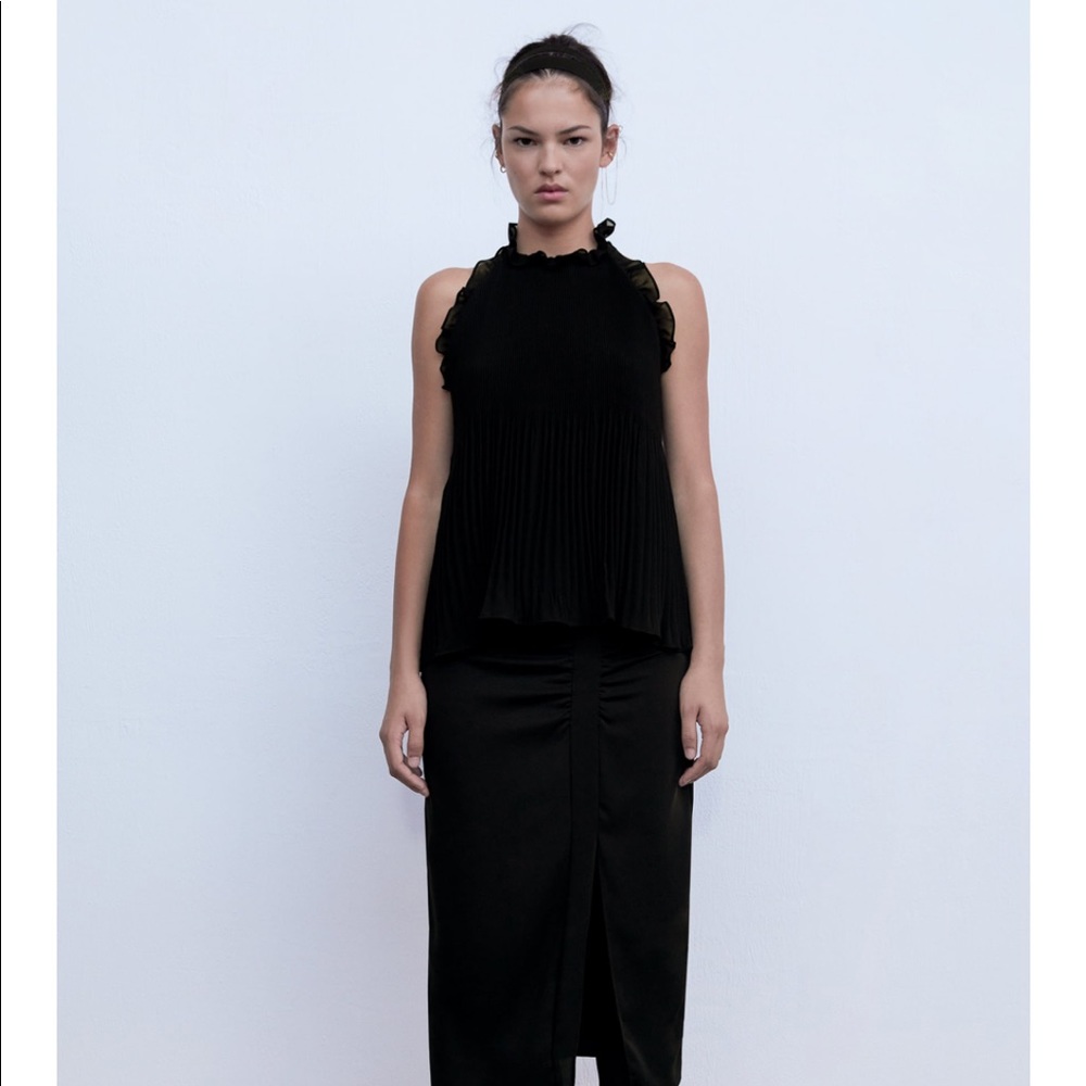 Pleated halter top by zara